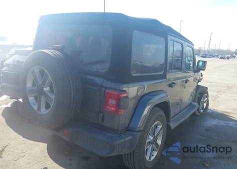 2018 Jeep Wrangler Unlimited Sahara 4X4 z USA, uszkodzony, nr VIN 1C4HJXEG7JW209748